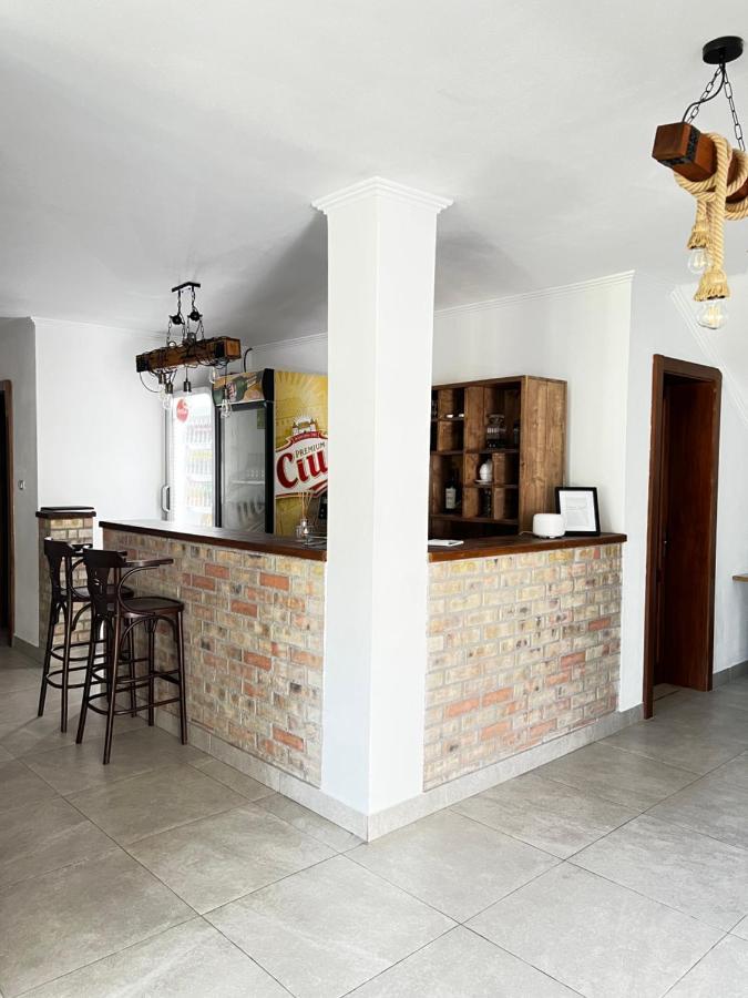 Pensiunea Lili'S House Buchin Ngoại thất bức ảnh