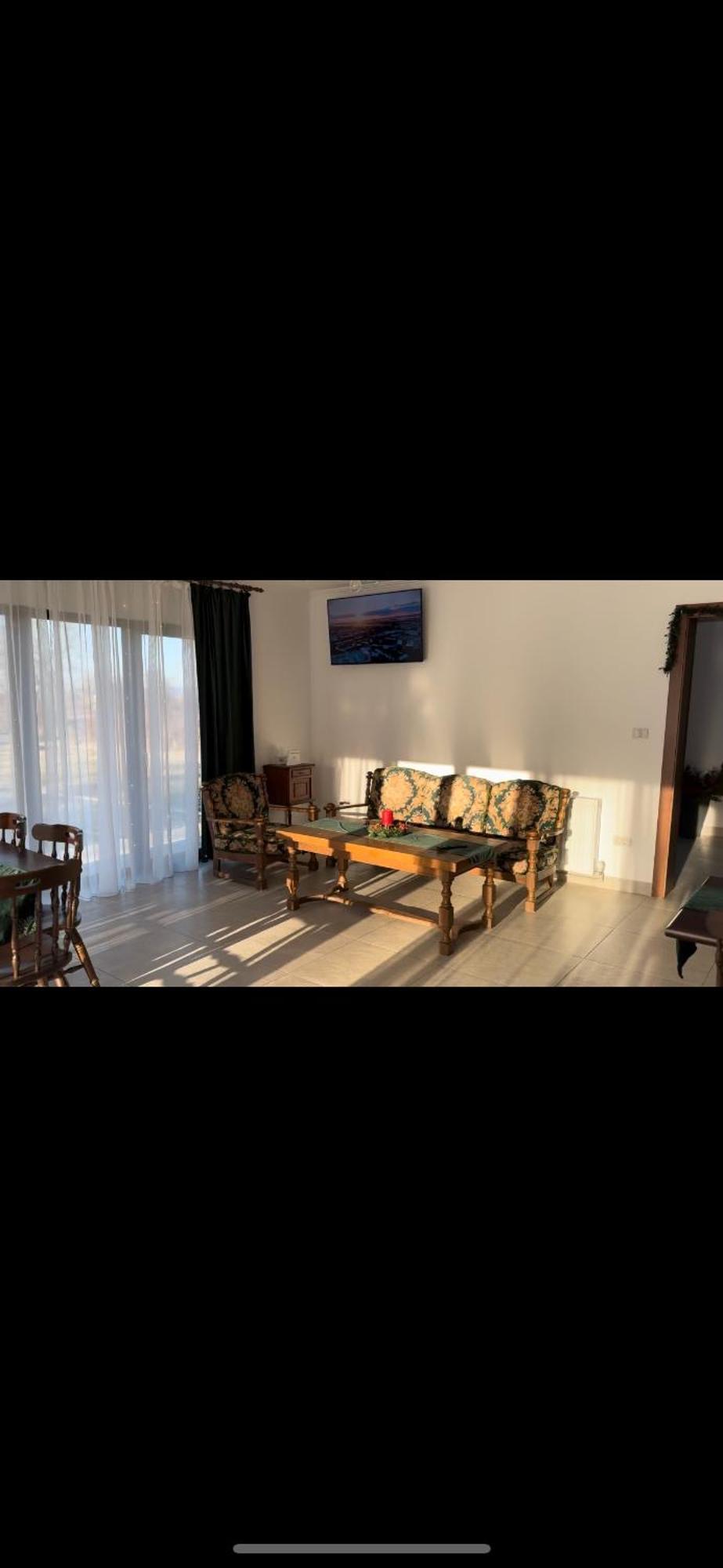 Pensiunea Lili'S House Buchin Ngoại thất bức ảnh